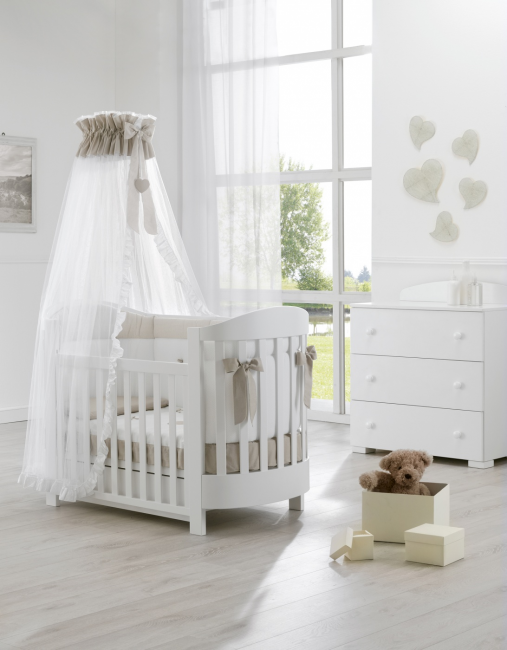 Кроватка Erbesi Ariel Ovale (Ариэль) белый (white) матрас в комплекте Кроватка Erbesi Ariel Ovale (Ариэль) белый (white) матрас в комплекте