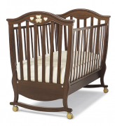 Кроватка Erbesi Brigette (Бриджит) античный орех (noce anticato) Кроватка Erbesi Brigette (Бриджит) античный орех (noce anticato)