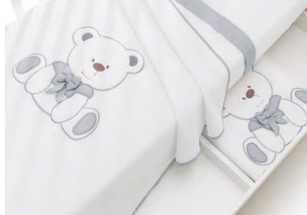 Комплект постельного белья Erbesi Tato (Тато) белый, серый (White/ Grigio) Комплект постельного белья Erbesi Tato (Тато) белый, серый (White/ Grigio)